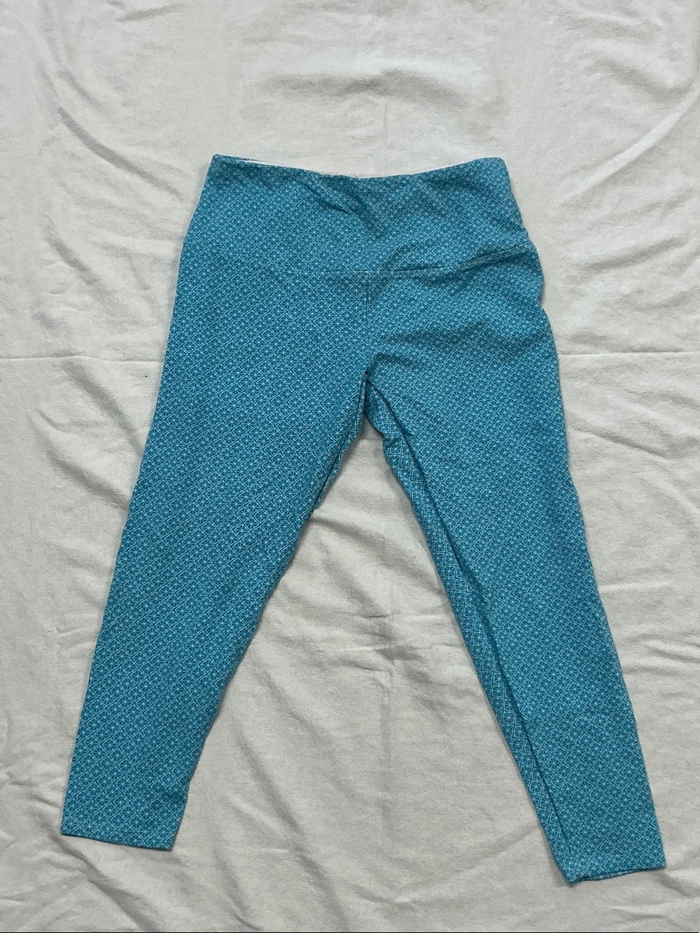 Lulu-B Teal Geometric Capri Leggings